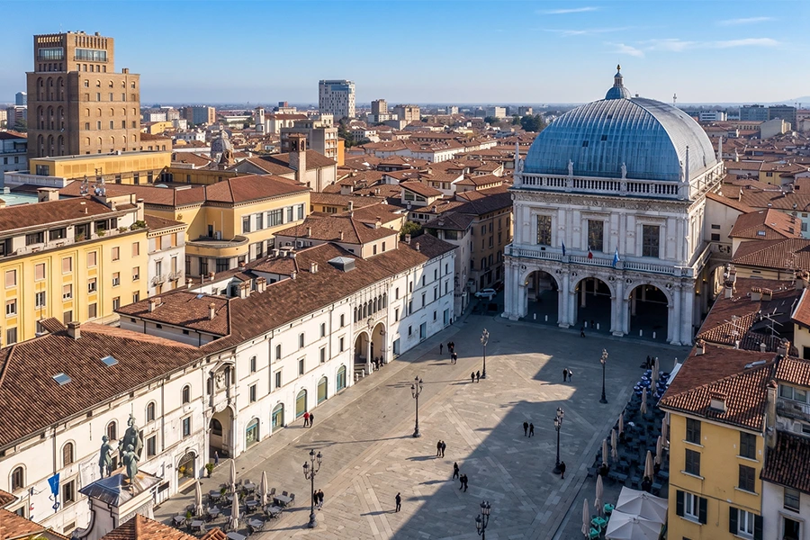 Visuale dall'alto di Brescia
